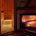 Pod Krzywym Dachem
