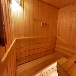 ロッジ Pod Krzywym Dachem
