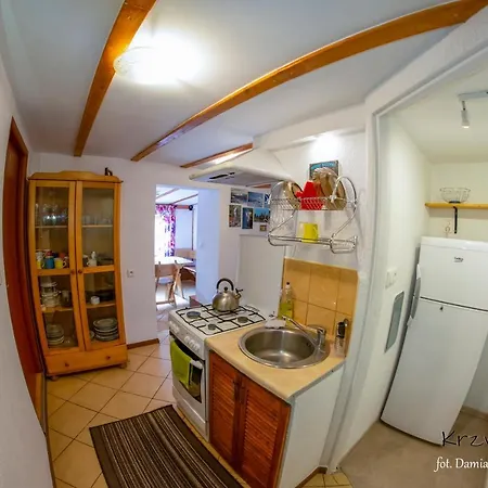 Pod Krzywym Dachem Karpniki