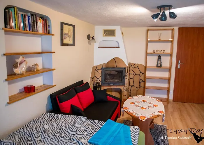 Hytte Pod Krzywym Dachem Karpniki