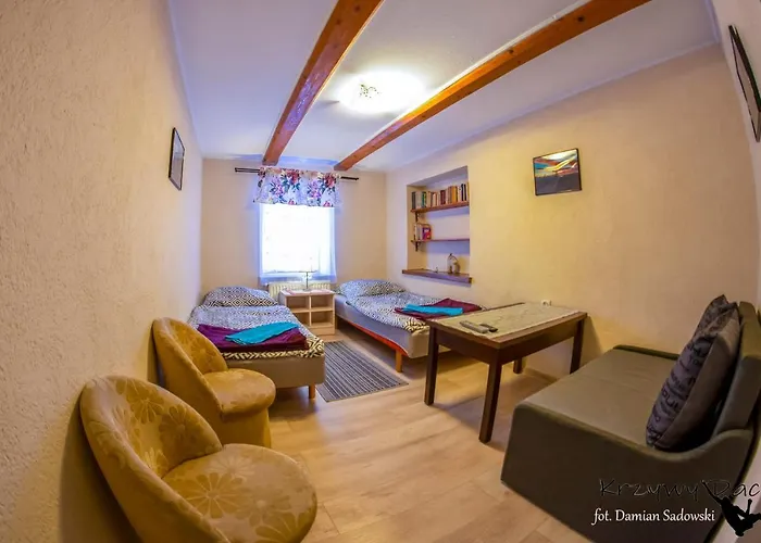 Pod Krzywym Dachem Orman Evi *