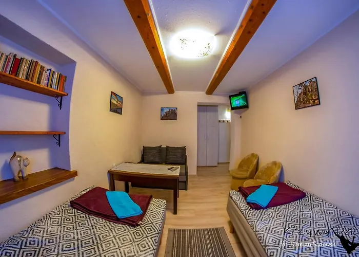 Orman Evi Pod Krzywym Dachem *