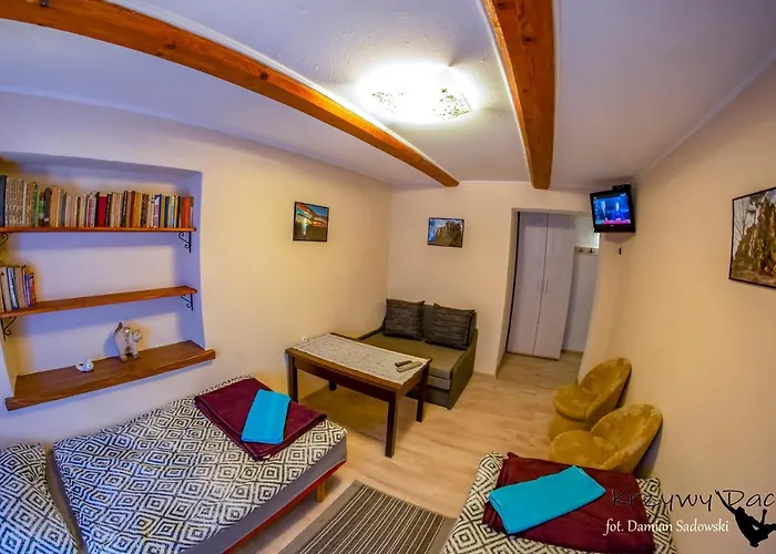 Pod Krzywym Dachem * Karpniki